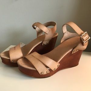 Aldo Light Brown Wedge