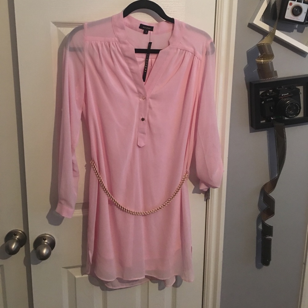 Pink mini dress with belt