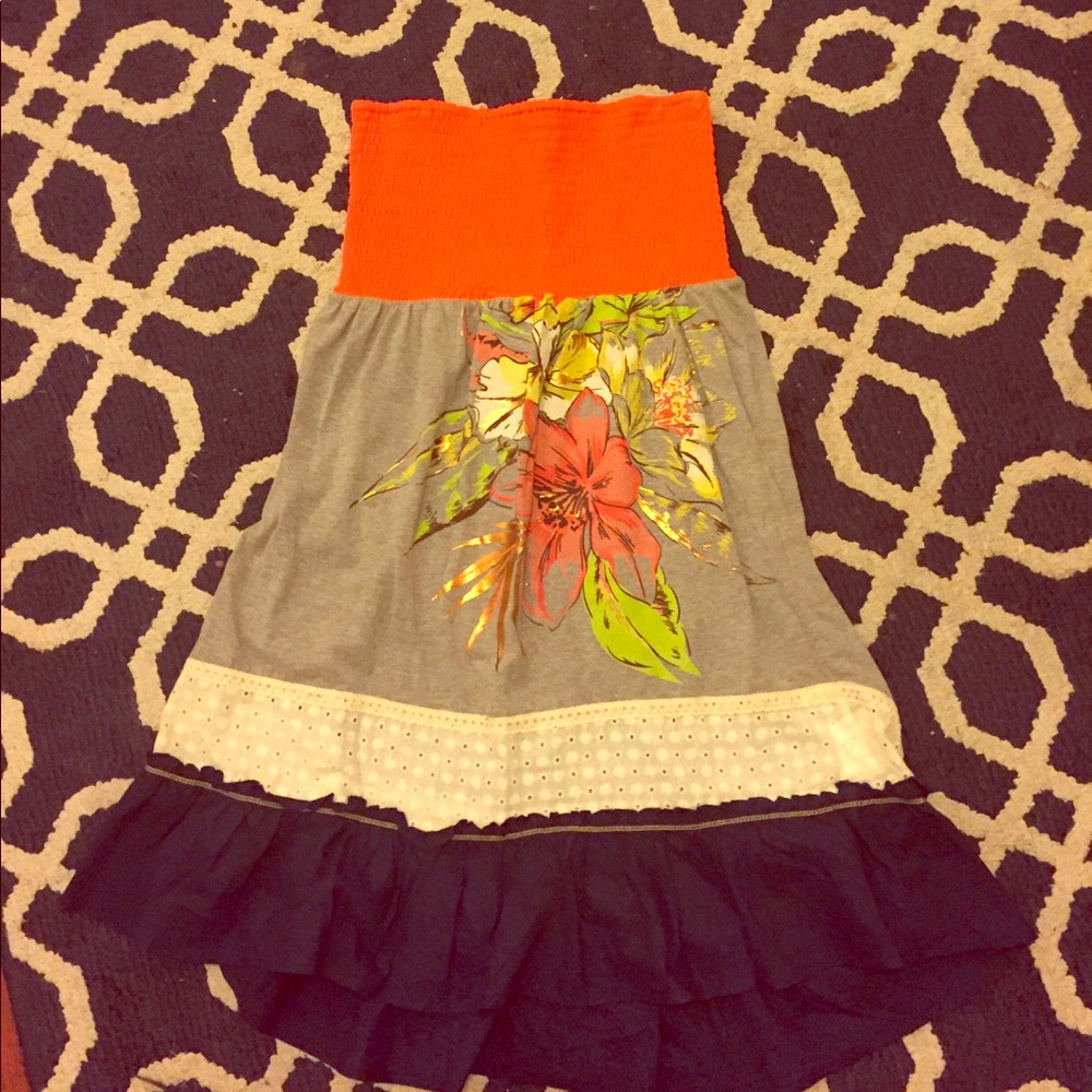 NWOT cute strapless dress