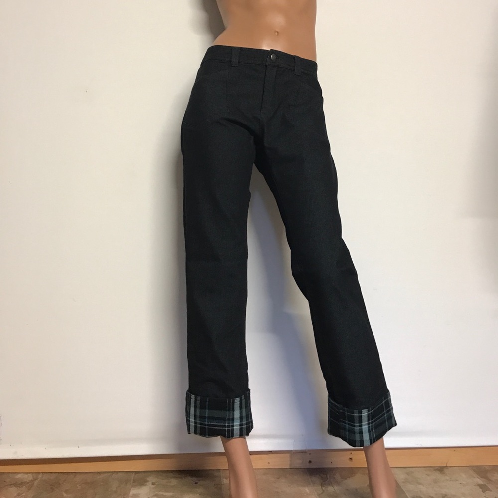 Columbia Sports Wear (D13)