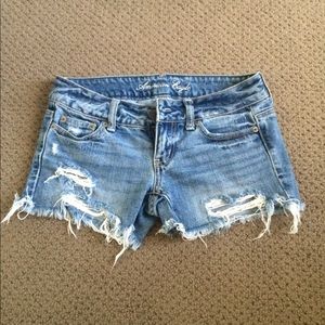 American Eagle Juniors Denim Distressed Shorts