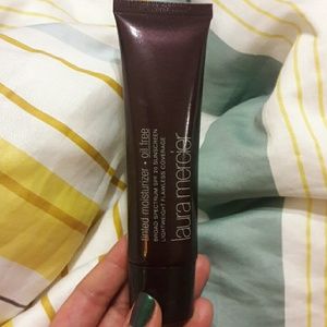 Laura Mercier tinted moisturizer SAND with gift!!