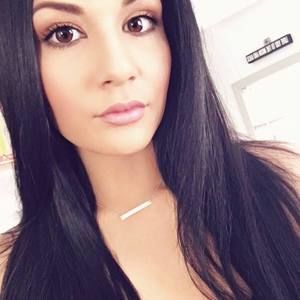 Meet your Posher, Lesley