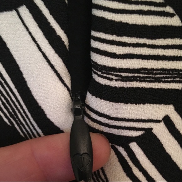 Juicy Couture 60s Flower Power dress 🌼 - Picture 5 of 7