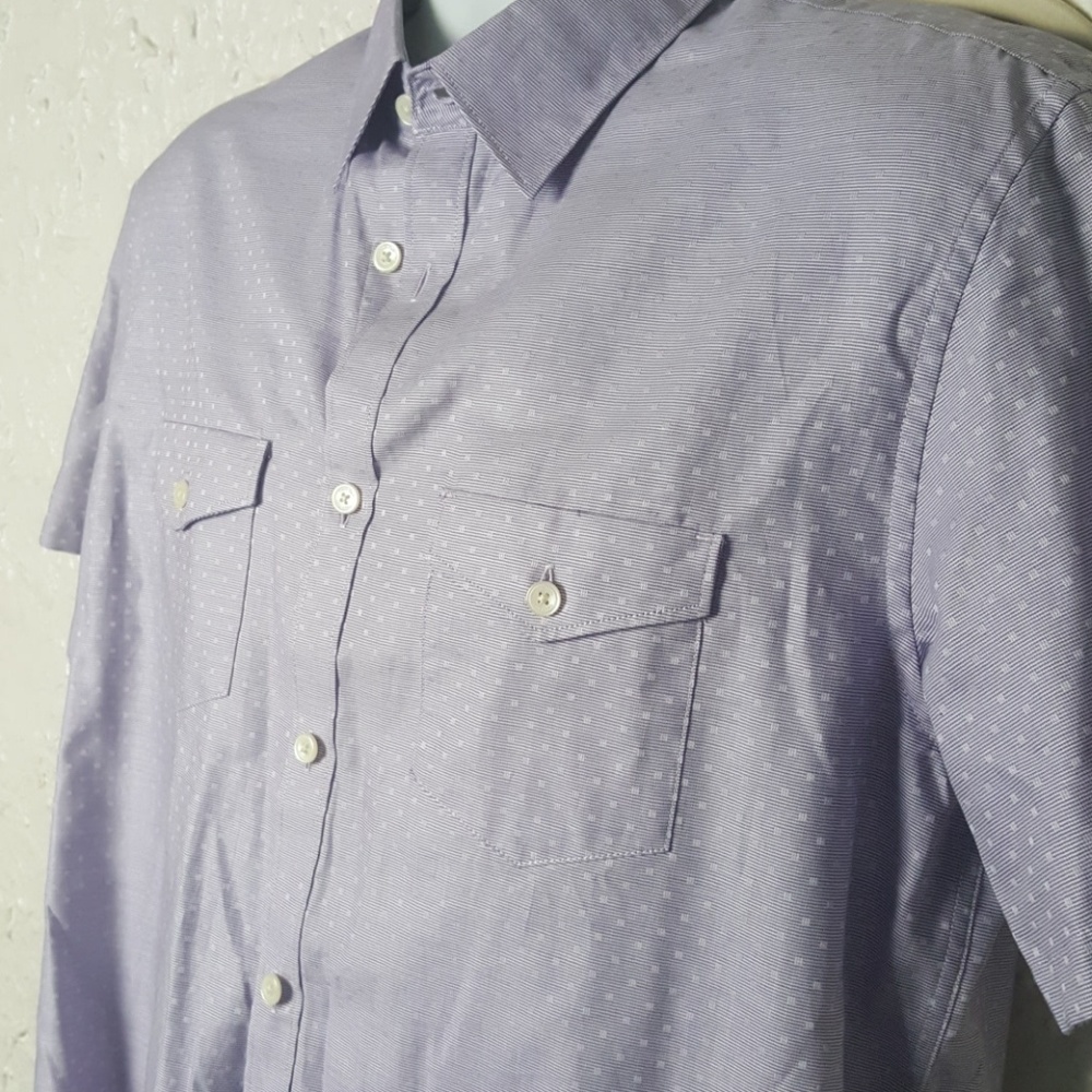 👀Calvin Klein Short Sleeve Shirt
