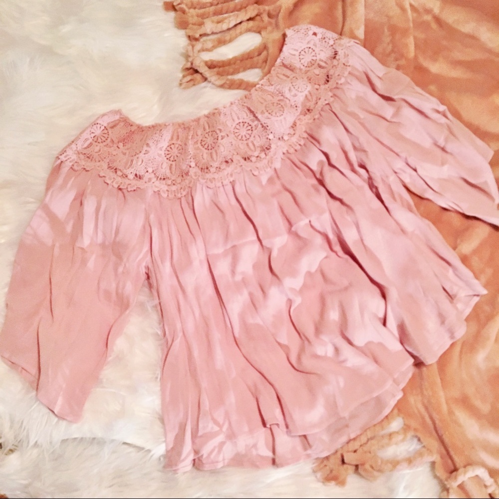 Off the shoulder blush top!