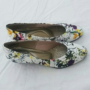 Soft Style shoes