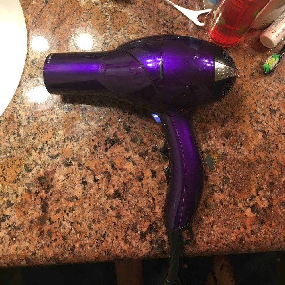 Hair dryer