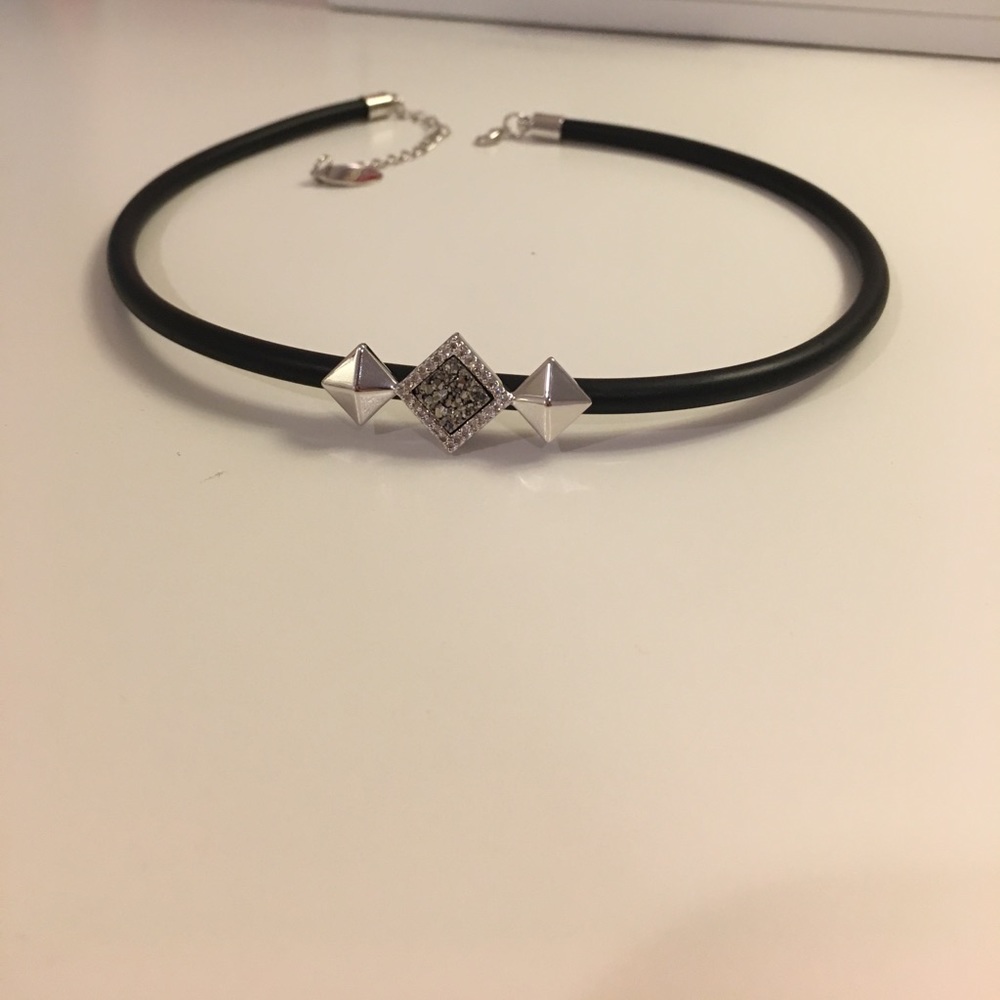 Choker Necklace