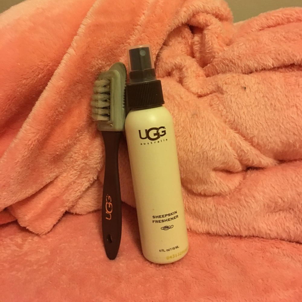 UGG sheepskin freshener