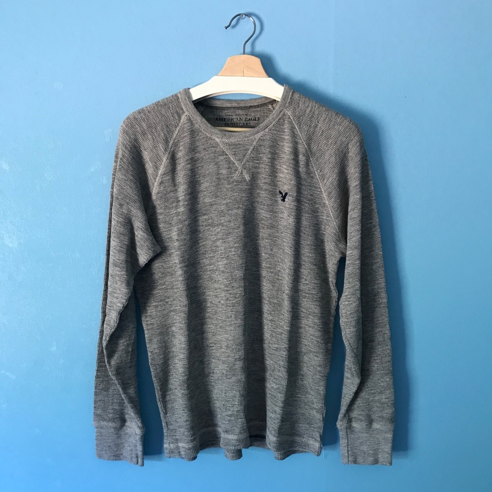 Long sleeve grey tee