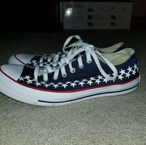 Converse All*Star size 11 men s very uesd Blue