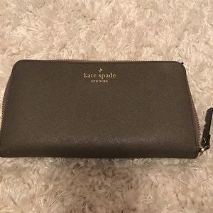 Like New Kate Spade wallet