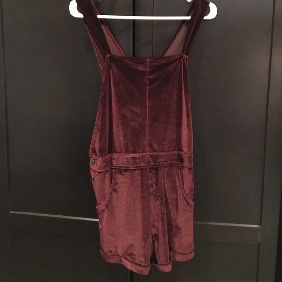 MINKPINK Velour Romper Wine - Picture 1 of 3