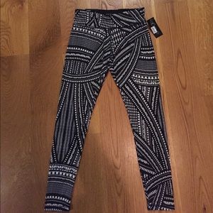 Patterned leggings