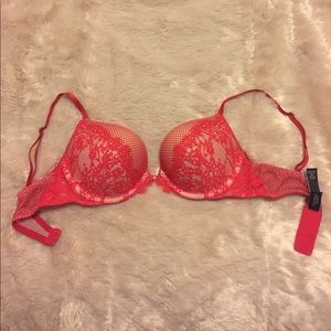 NWOT VS Very Sexy Push-Up Bra 34B