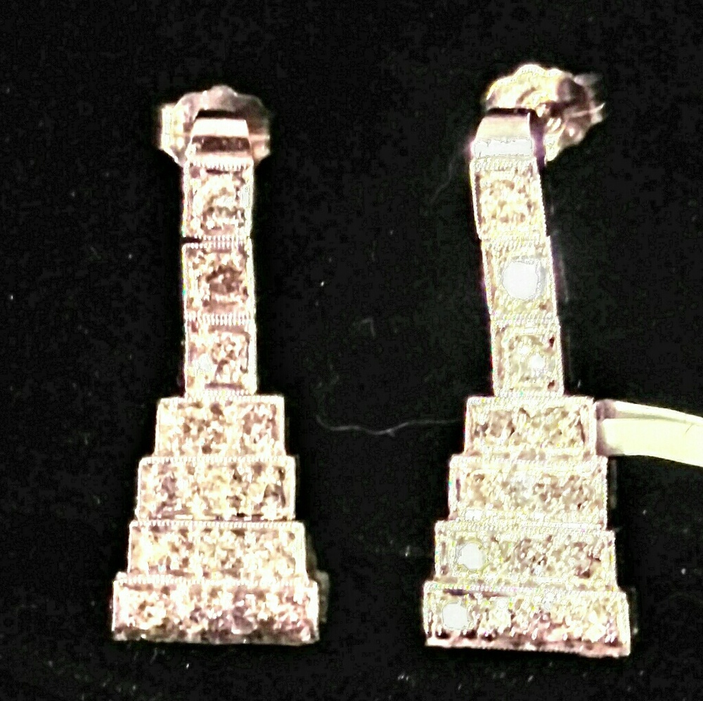 🎉🎊🎇GORGEOUS PLATINUM DIAMOND EARRINGS