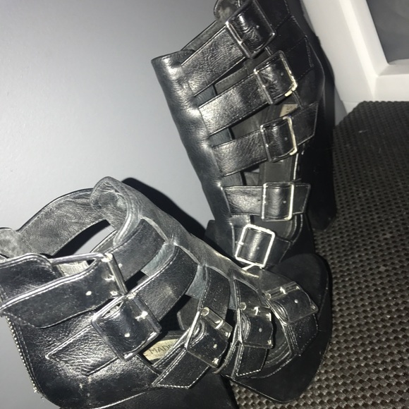 Heels - Picture 2 of 3