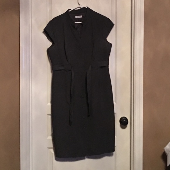 Button up & Belted Dress - Picture 1 of 2