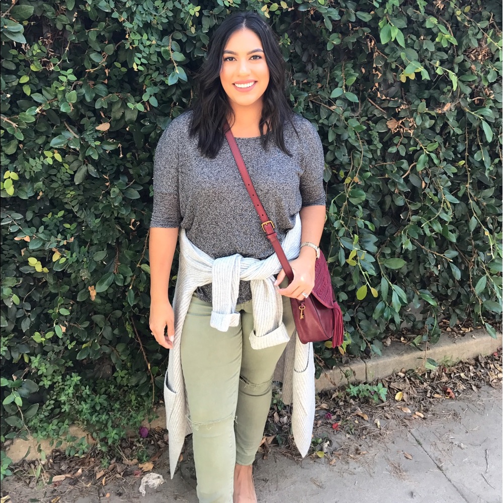 Meet your Posher, Desiree