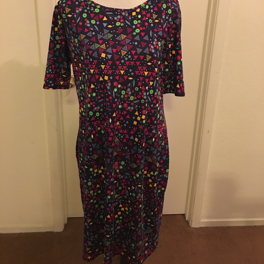 EUC LuLaRoe Julia XXL print