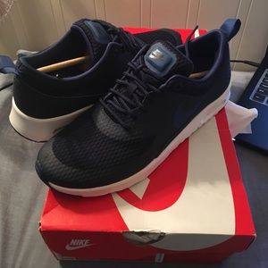 Nike 7.5 Air Max Shoes