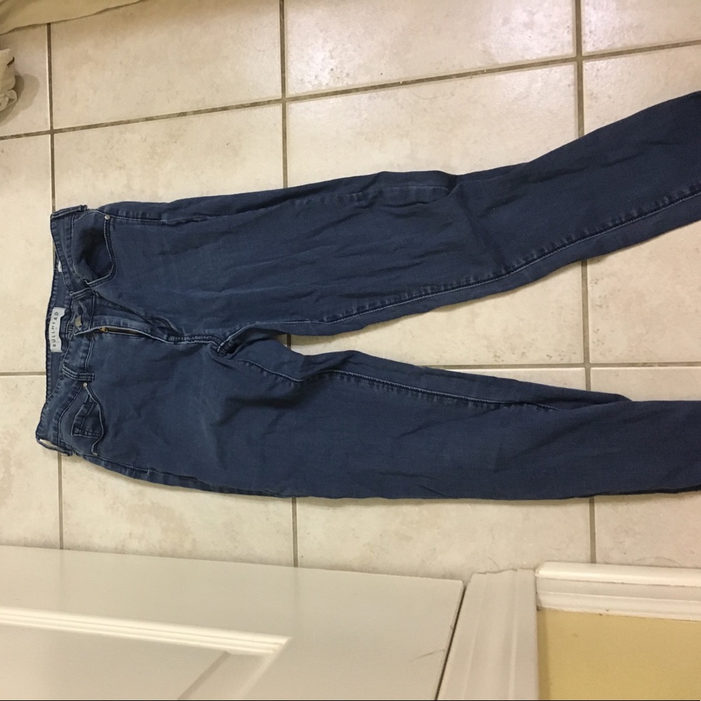 Dark wash, high rise, skinny jeans