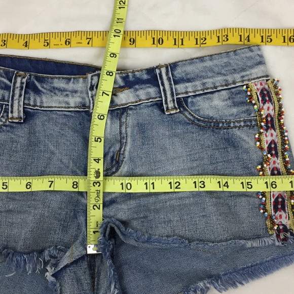 White Crow Embellished Shorts Size 25 - Picture 6 of 7