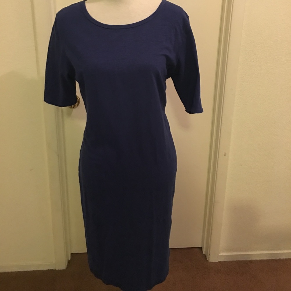 EUC LuLaRoe Julia solid navy XXL