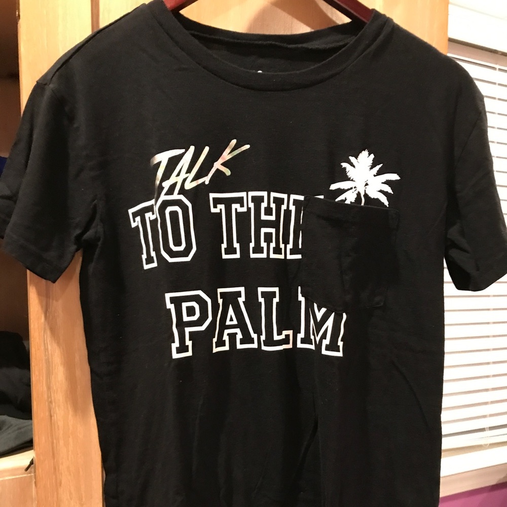 🌿TALK TO THE PALM🌿 Pocket T-Shirt