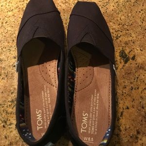 Women's Black Tom's size 6.5 - New - never worn!