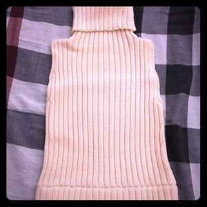 Gucci new sleeveless sweater