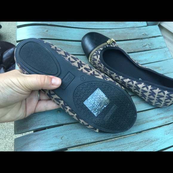 Women's Michael Kors Brown Flats Shoes Size 4M NEW - Picture 4 of 5