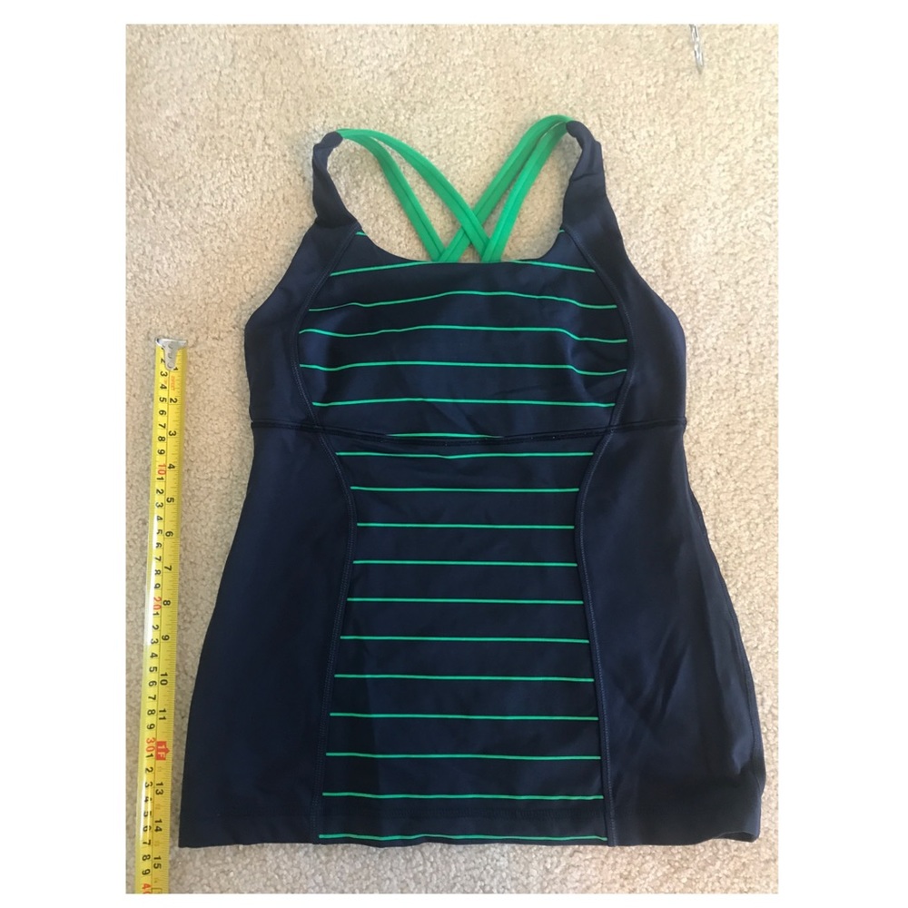 Lululemon workout top