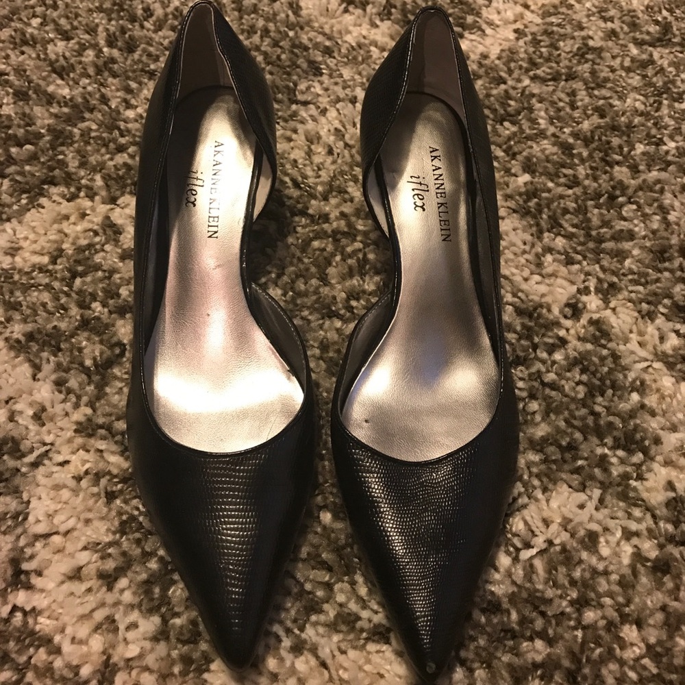 Black small heels
