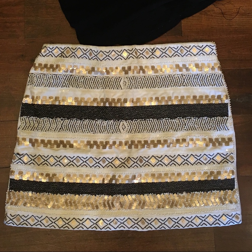 NWT - AWESOME Sequined White Gold & Black Skirt!!!