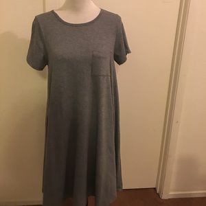 EUC LuLaRoe gray Carly small