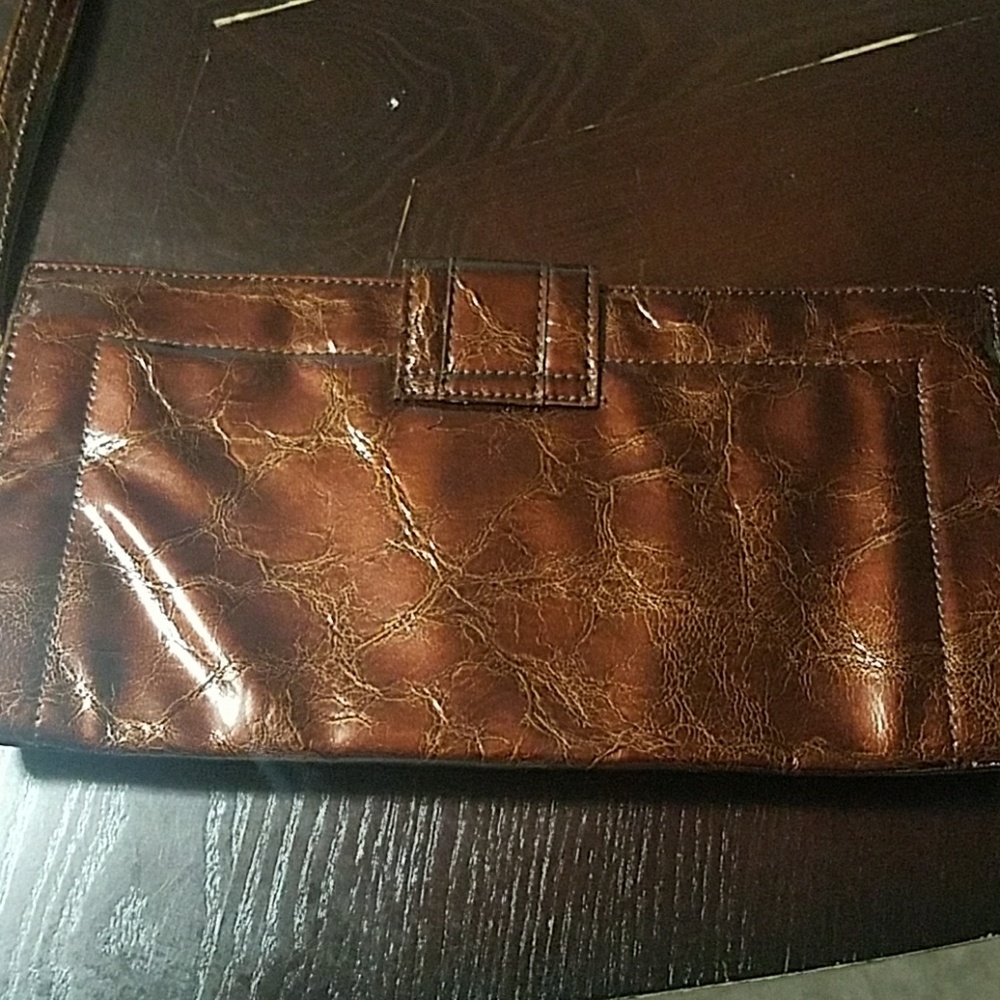 Clutch - Picture 2 of 3