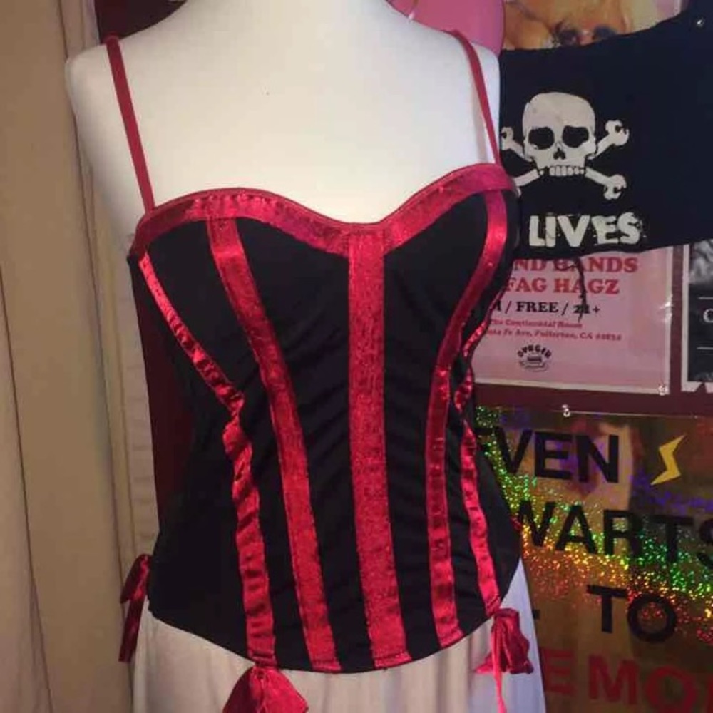 Hot Topic 36B corset