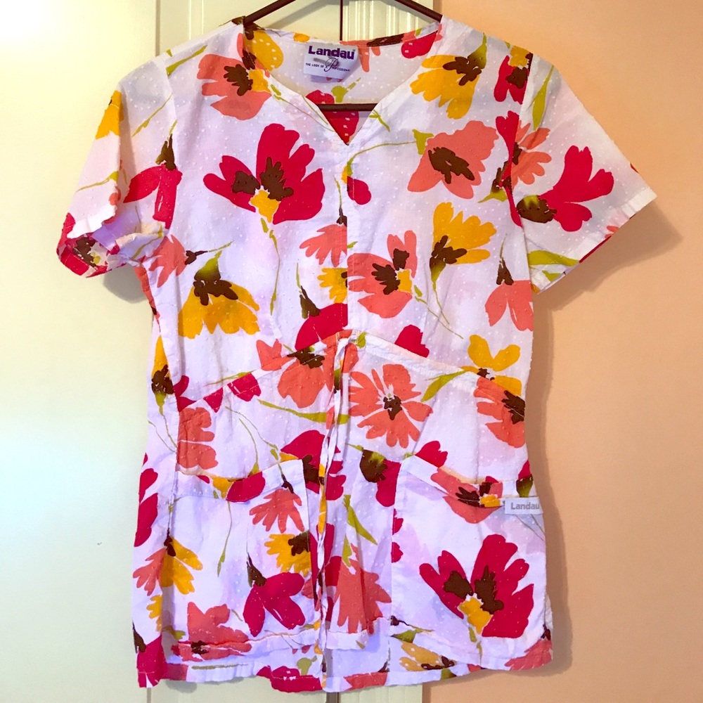 Floral Scrub top