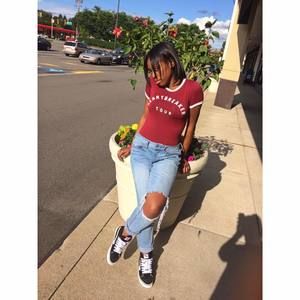 Meet your Posher, Dimoni