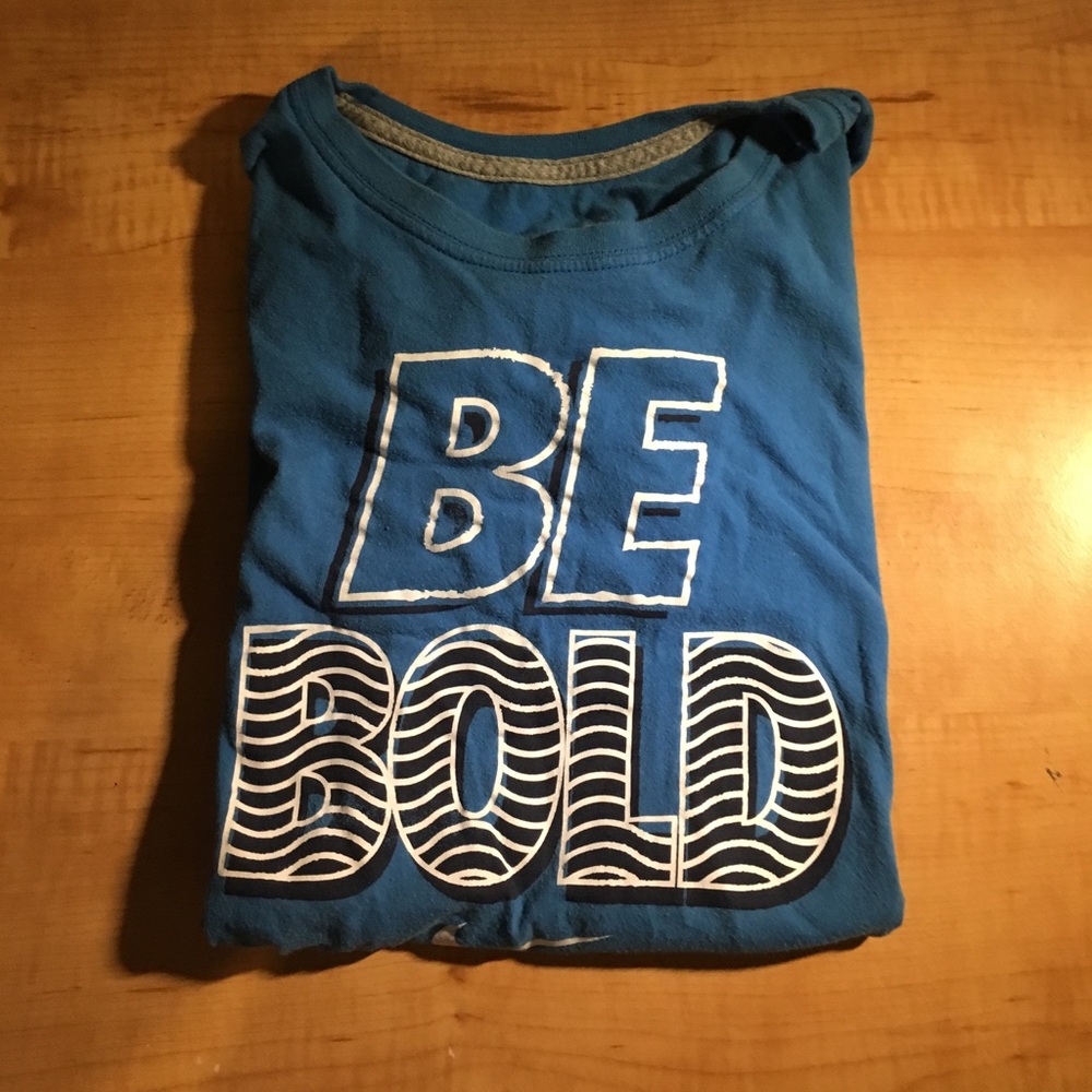 NIKE TSHIRT