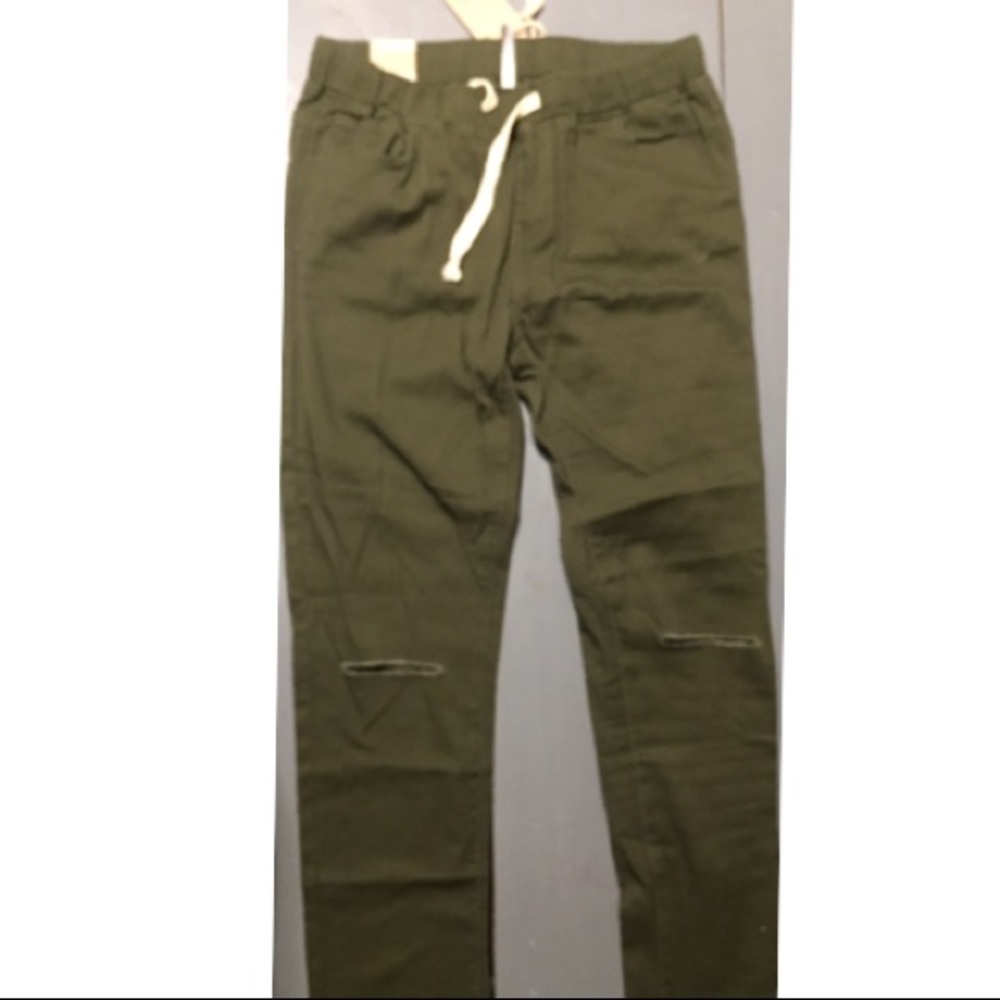 Destroyed Skinny Jogger