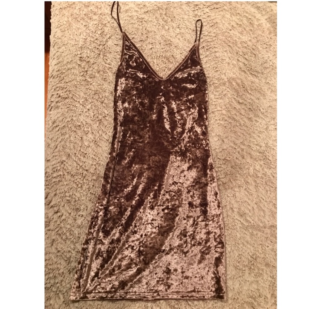 Tigermist brown deep V velvet dress - Picture 2 of 5