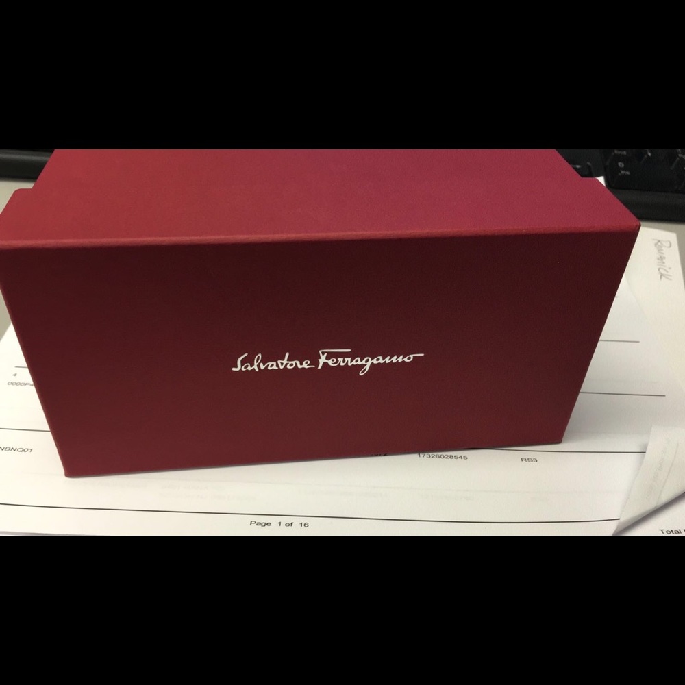 Meet your Posher, Bill