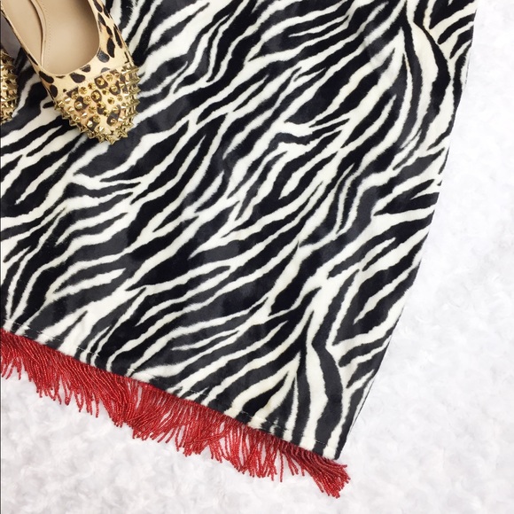 XOXO Beaded Zebra Print Pencil Skirt - So Unique!! - Picture 2 of 6