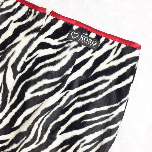 XOXO Beaded Zebra Print Pencil Skirt - So Unique!! - Picture 6 of 6