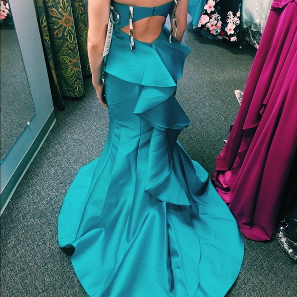 blush formal dress new with tags - Picture 2 of 3