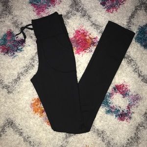 Lululemon skinny will pant size 2