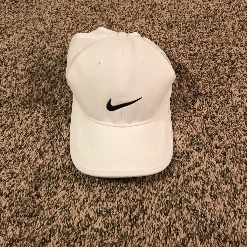 Nike RZN vapor golf hat